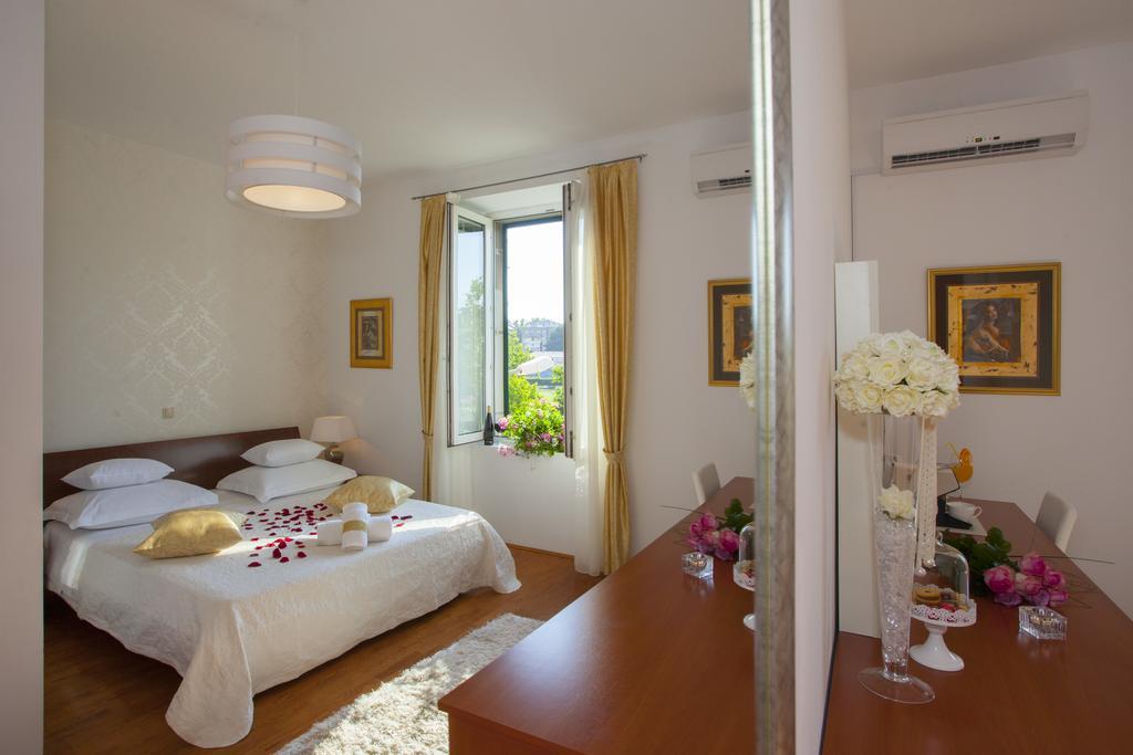 Luxury Rooms Duje Split Exterior photo