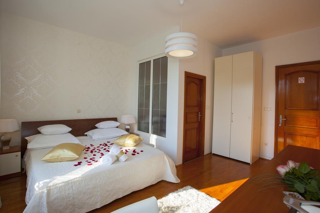 Luxury Rooms Duje Split Exterior photo