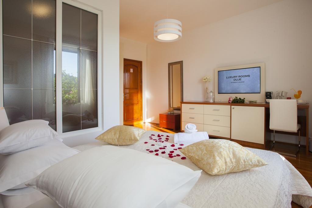 Luxury Rooms Duje Split Exterior photo